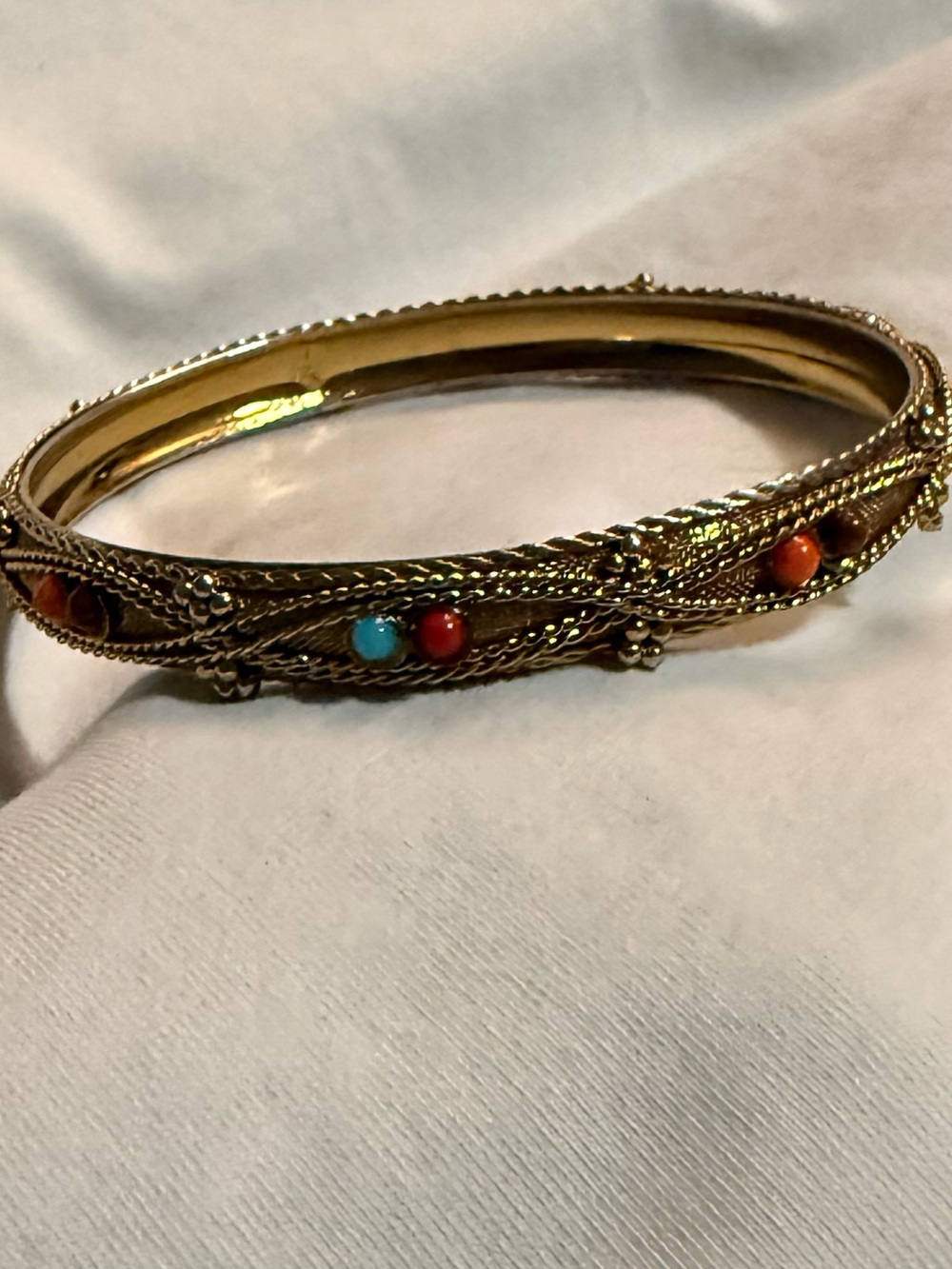 Vintage Gold Tone Bangle Bracelet, Round Multi-color Stones